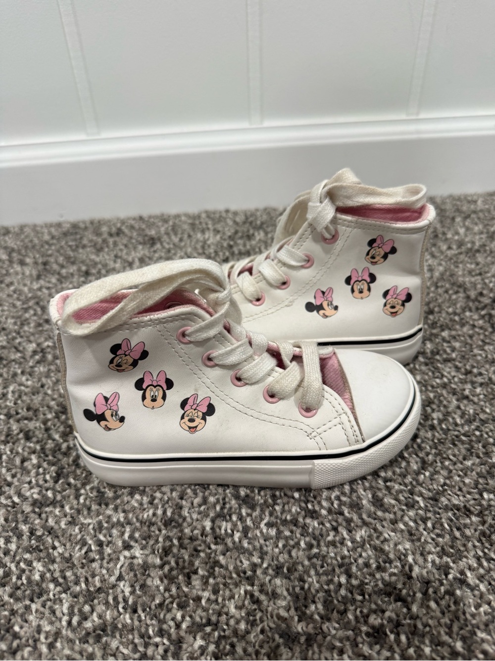 Disney Minnie Mouse White High-Top Sneakers